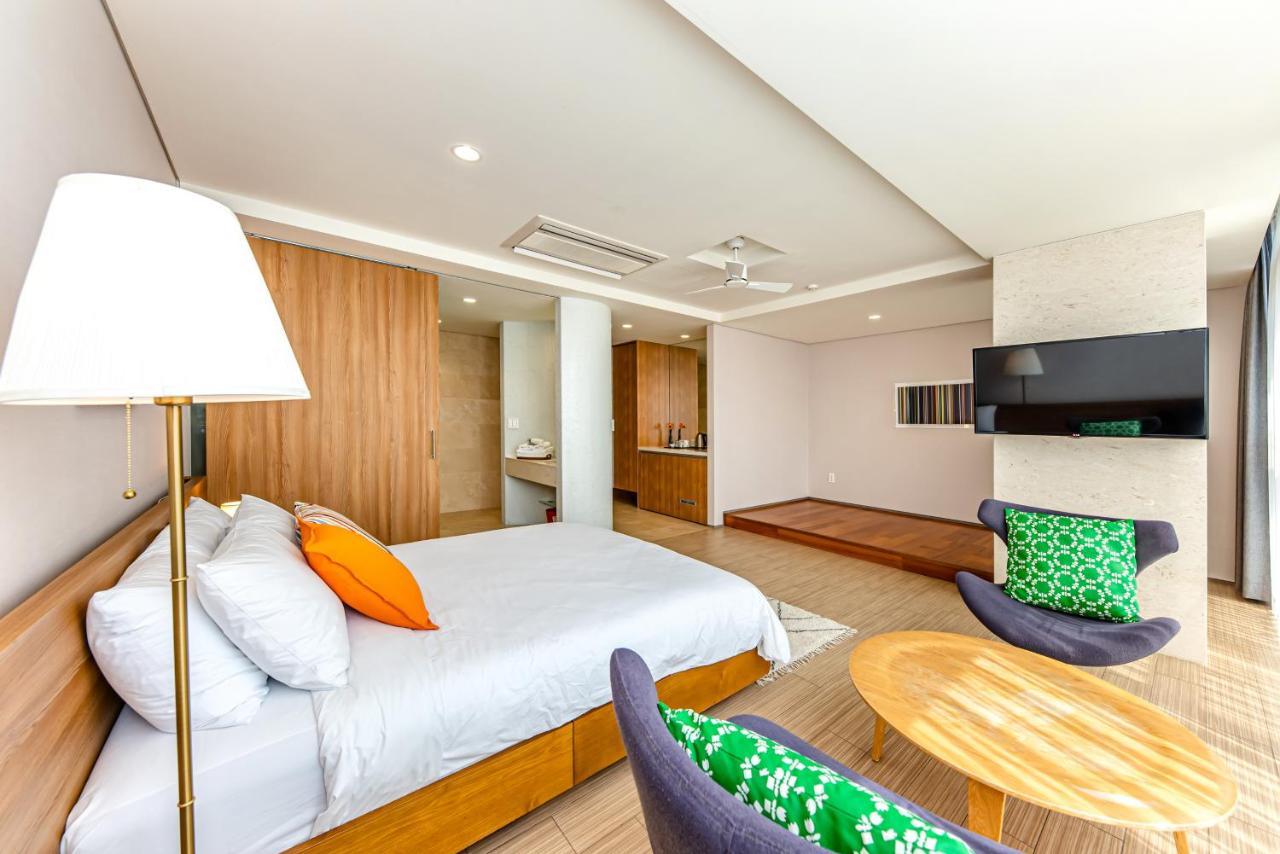 Jeju Bom Stay Seogwipo Exterior foto